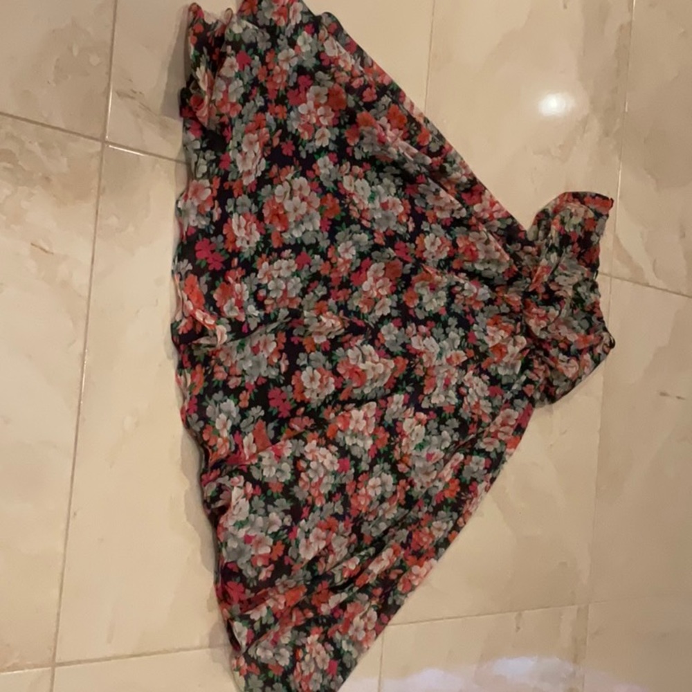 Strapless flower evening dress.sheer fabric